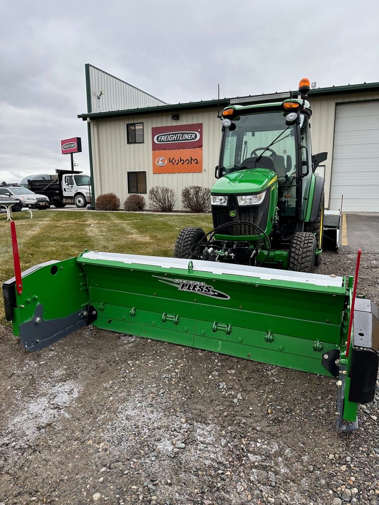 USED JOHN DEERE 4066R